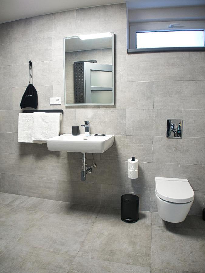 Wellness Gallery Apartments Liberec Esterno foto