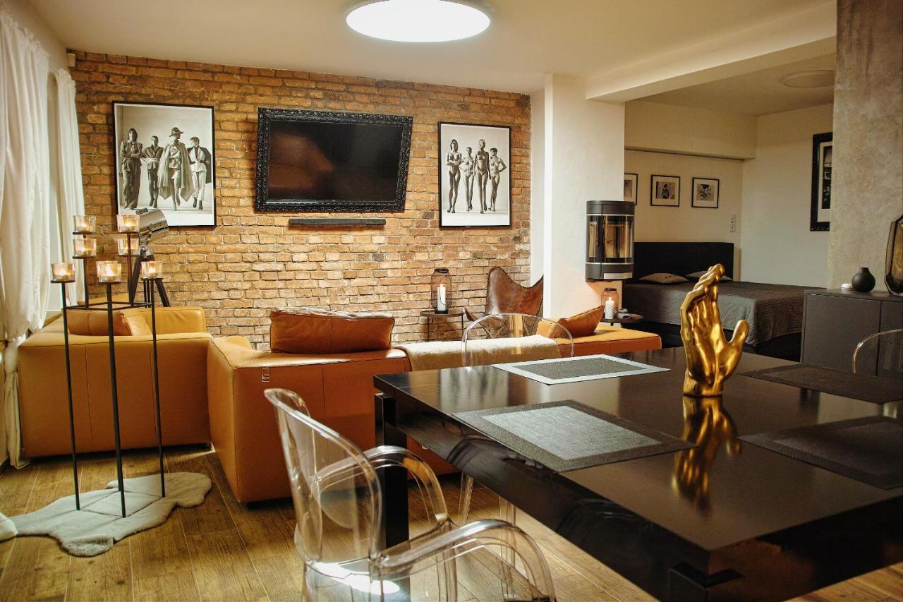 Wellness Gallery Apartments Liberec Esterno foto