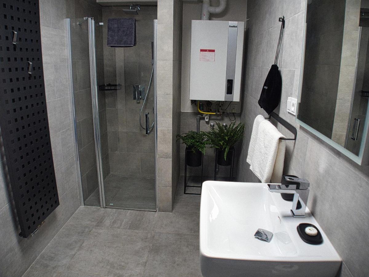 Wellness Gallery Apartments Liberec Esterno foto
